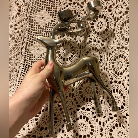 Reindeer Christmas Winter Tealight Candle Holder - Metal Tall Decor - Picture 4 of 15